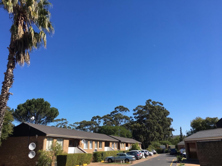 To Let 1 Bedroom Property for Rent in La Colline Western Cape